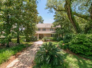 3 Bayou Pl, Gulfport, MS 39503