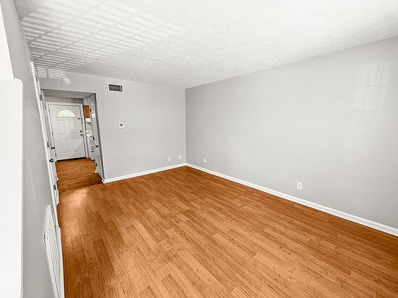2nd image of 3206 Sunset Ave APT E7