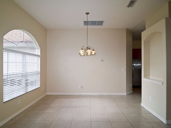 3rd image of 1613 SW Neptune Ave