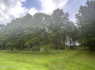 297 Garbacon Dr, Beaufort, NC 28516