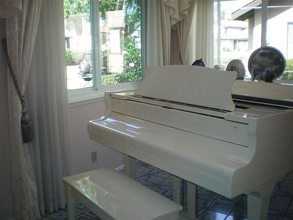 Atrium/Music Room/Office