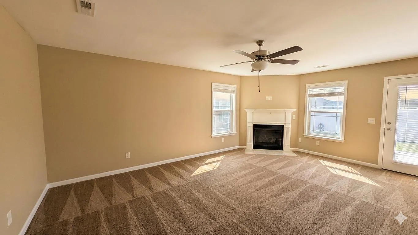 104 Terilyn Ct — Photo 4