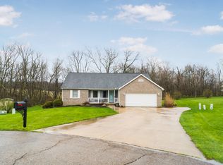 11226 Natures Trl SW, Stoutsville, OH 43154