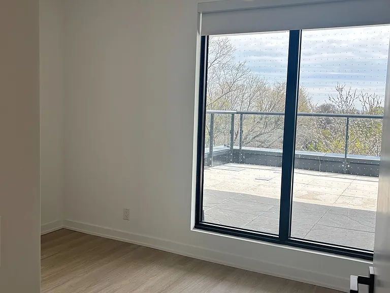 699 Sheppard Ave E #506 — Photo 6
