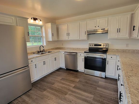 3rd image of 21555 Lawrence #2230