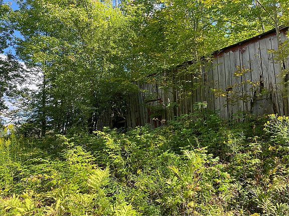 2nd image of 19.221 Turnpike Rd