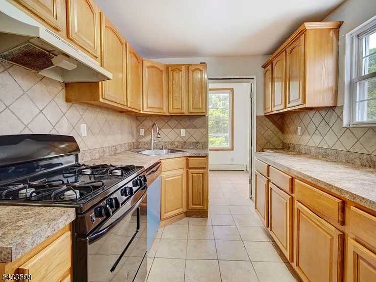 921 Paterson Plank Rd #2 — Photo 13