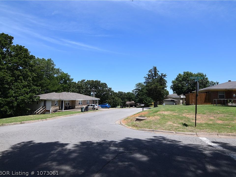 1st image of 1601/1603 N Hills Dr
