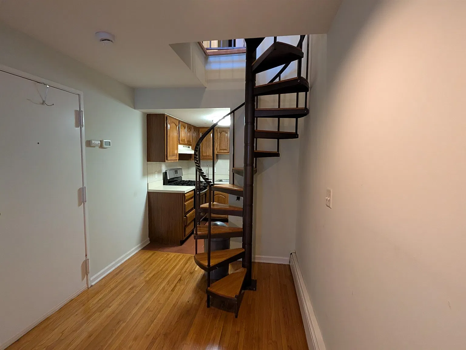1 bed, 1.0 bath, $2,475 — Photo 3