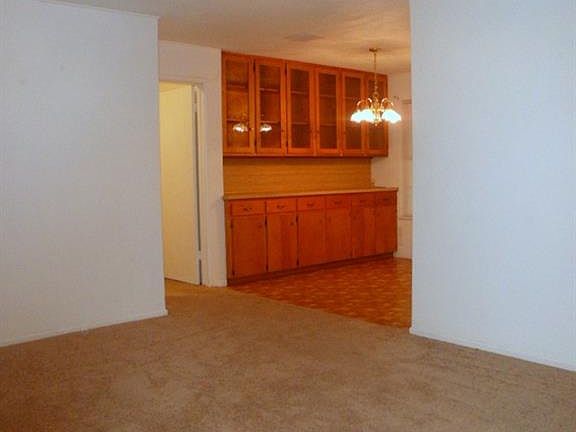 3rd image of 725 Drexel Dr