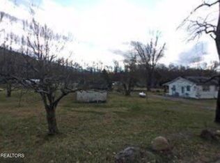 4575 Liberty Rd, Cosby, TN 37722