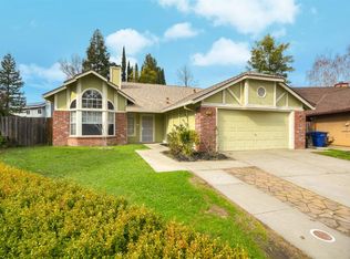 8825 Little John Ct, Sacramento, CA 95828