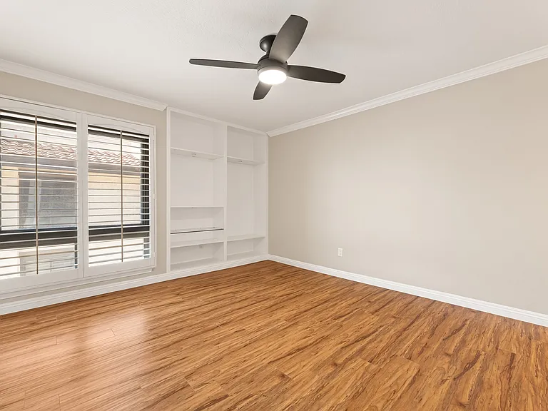 8600 Tuscany Ave #424 — Photo 28