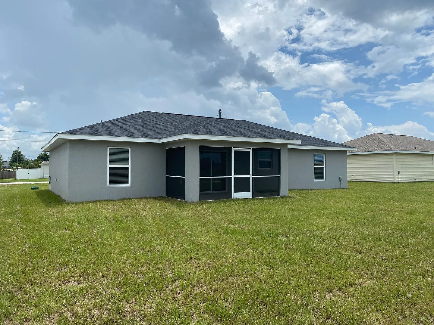Not Available For Showing Until Late October!! -Custom Home - Desirable Se Ocala Neighborhood 3/2... — Photo 3