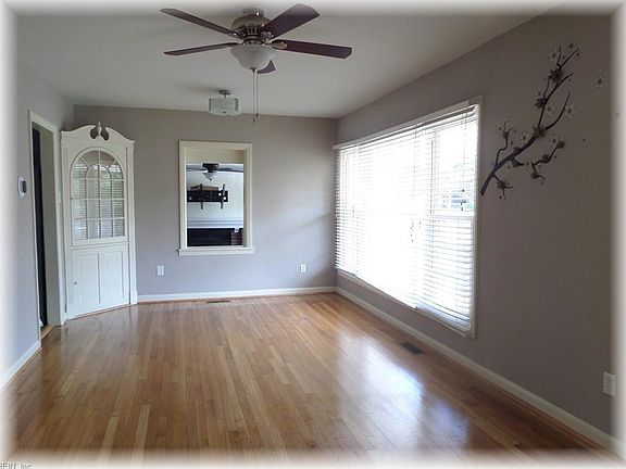 3rd image of 23 Harwood Ave