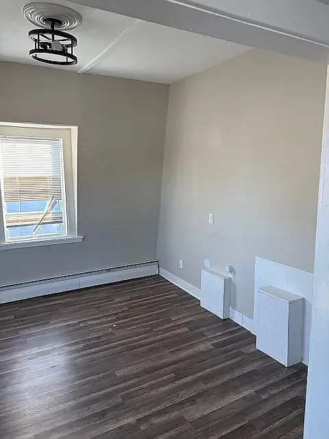 4 bed, 1500 sqft, $3,000 — Photo 2