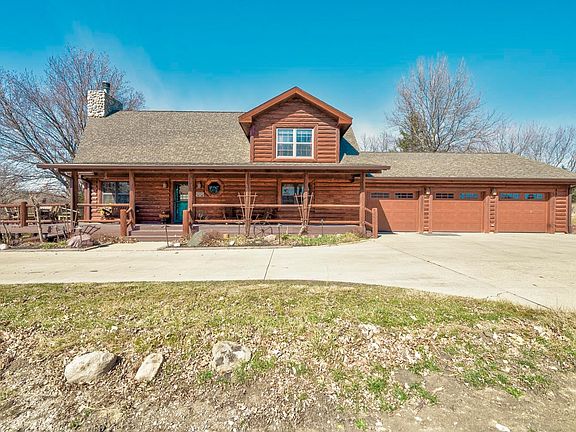 4th image of 15714 Lakeshore Dr