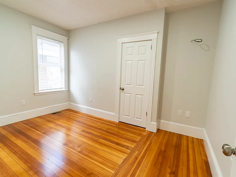 22 Dearborn St #2 — Photo 10