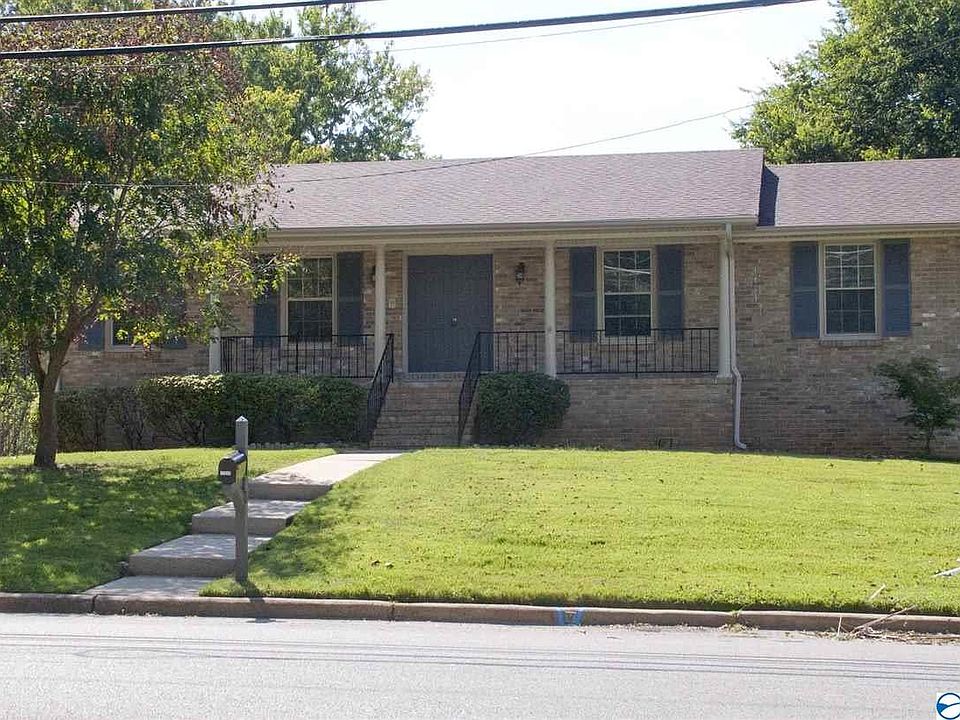 1st image of 12026 Queens Pl SE