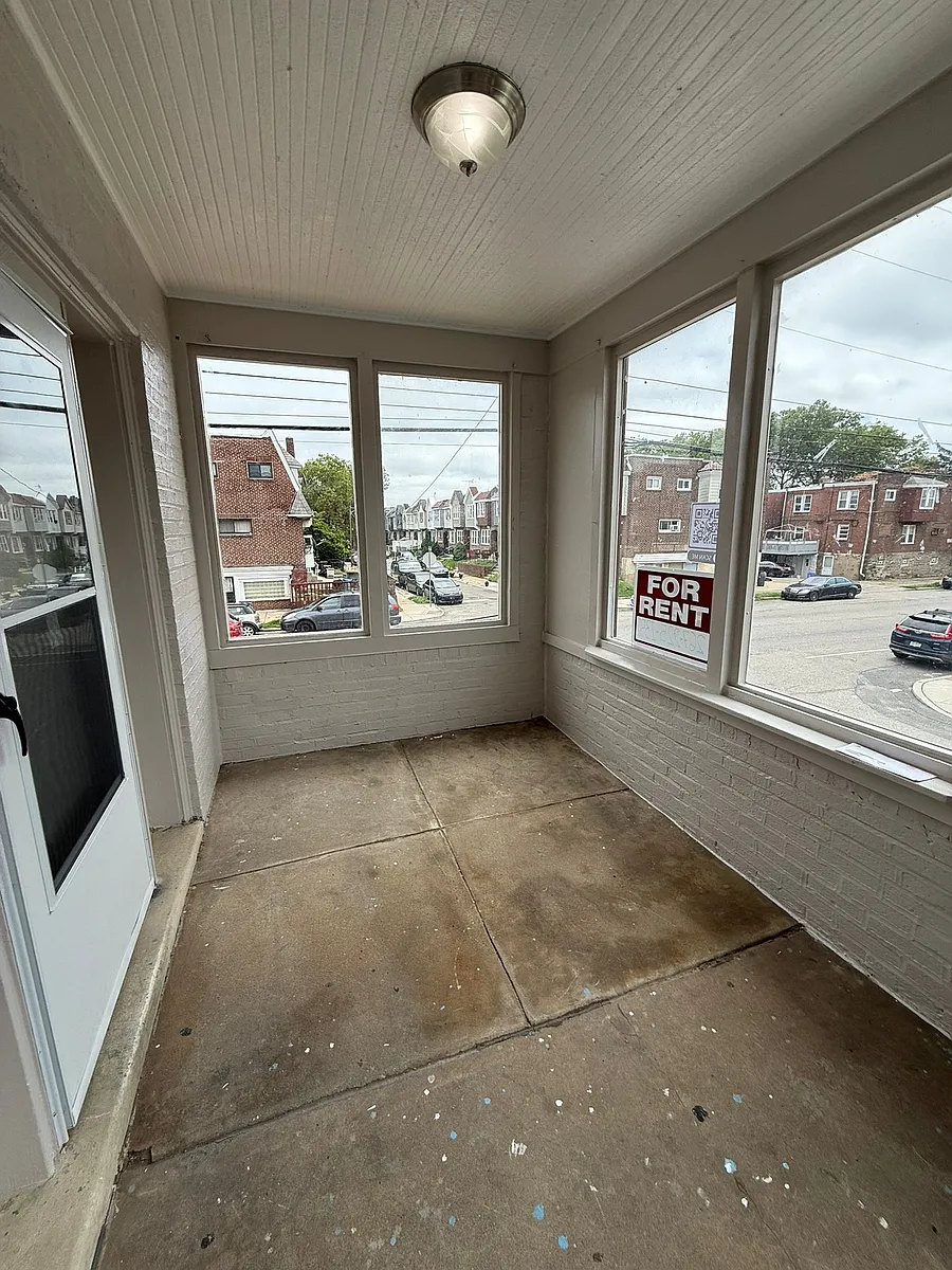 Building Photo - 899 Anchor St #2