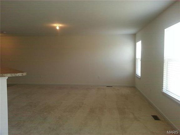 4th image of 109 Weatherby Landing Dr