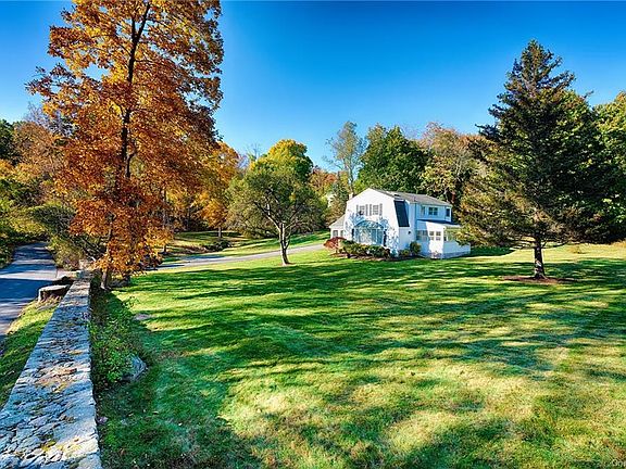 3rd image of 280 Birdsall Dr