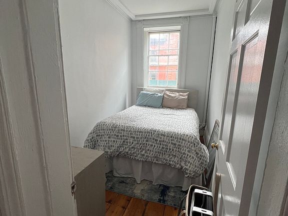 4th image of 333 W 11th St APT 2A