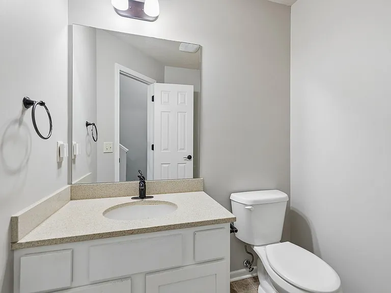 5638 Shailee Ct — Photo 38