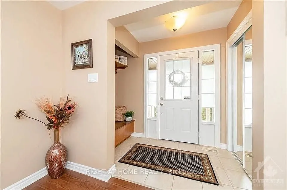 4 bed, $2,995 — Photo 4