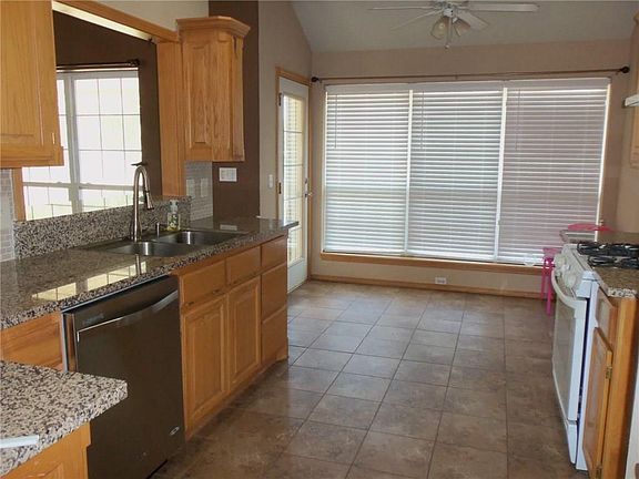 5th image of 205 Gunnar Ln