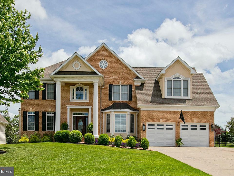 1st image of 214 Taggart Dr
