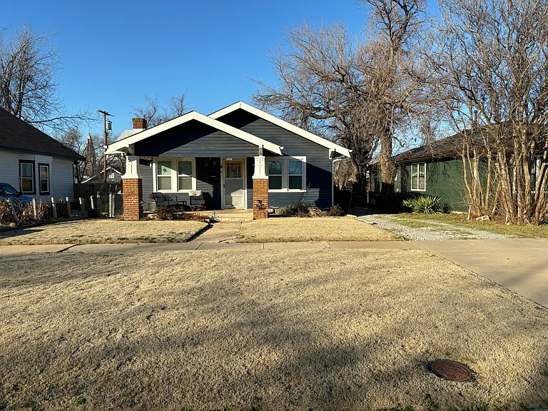 1721 NW 19th St — Photo 3