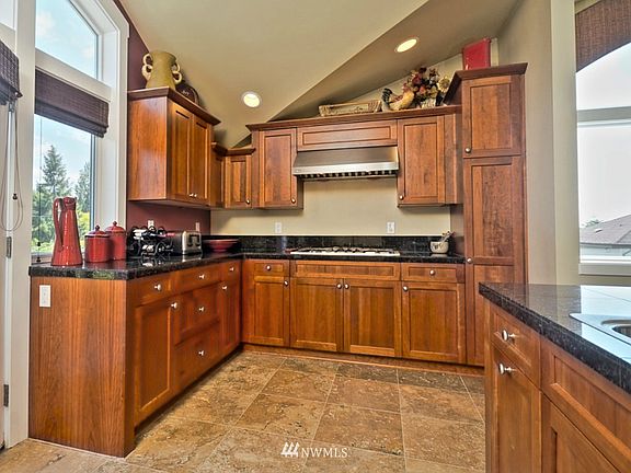 2nd image of 2202 A 11th Avenue W