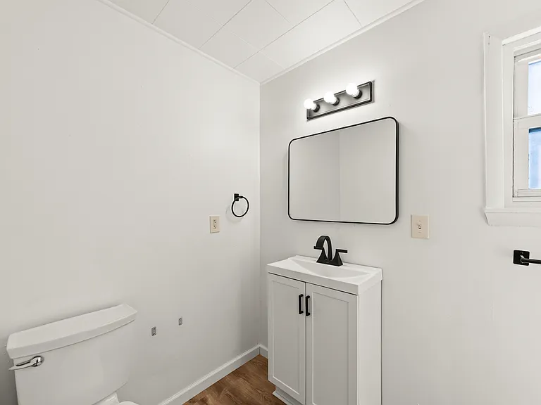 1314 Cove Ave — Photo 12