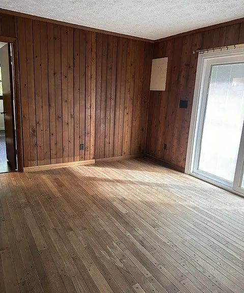 205 Canterbury Ln — Photo 5