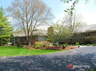 105 Old Dundee Rd, Barrington, IL 60010