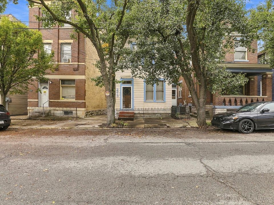 1st image of 2213 Victor St