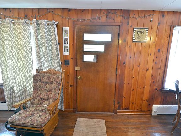 5th image of 116 Clifford Ave