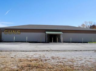 3232 E 32nd St, Joplin, MO 64804