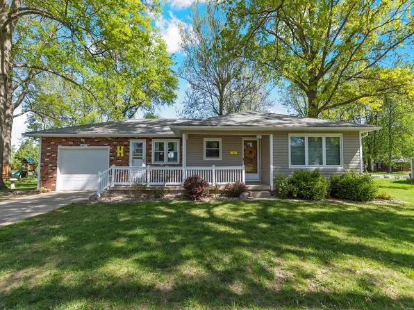 623 W Adams St, Millstadt, IL 62260