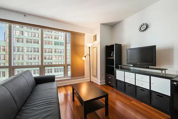 Sold by Nest Seekers International | media 2