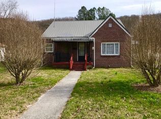 322 Maple Ave E, Big Stone Gap, VA 24219