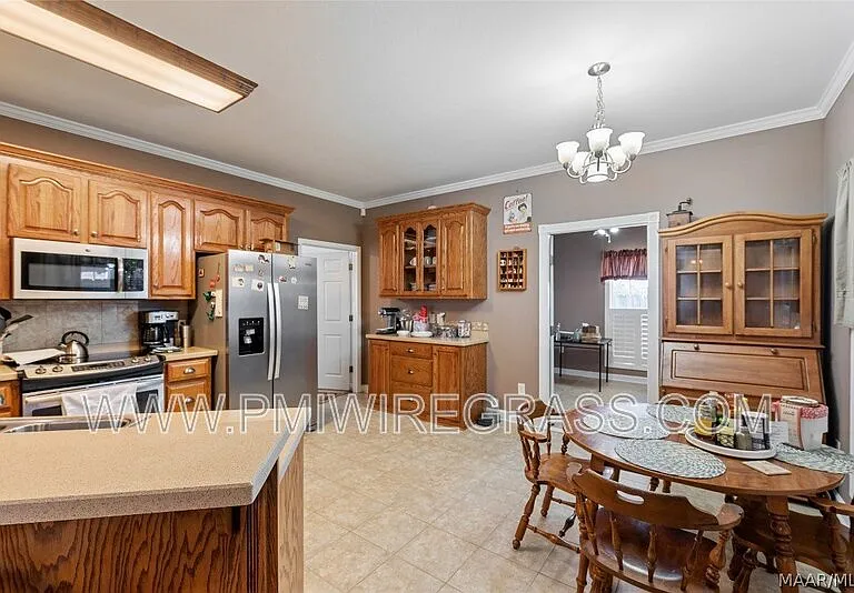 249 Windsor Garden Dr — Photo 6