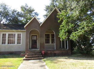 302 E Saint Victor St, Abbeville, LA 70510