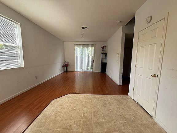3rd image of 2424 Snowberry Cir