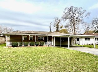 1712 Avenue E, Nederland, TX 77627