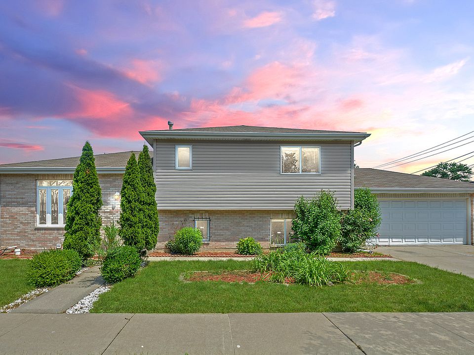 1st image of 7799 S 78th Ct