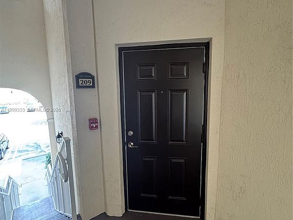 3rd image of 11601 NW 89th St APT 209