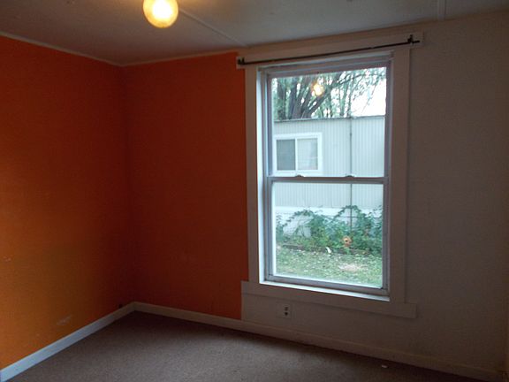 3rd image of 3908 Lake Park Ave