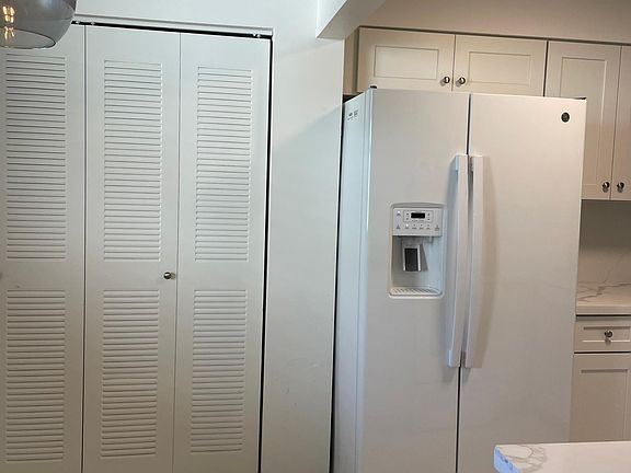 5th image of 1850 Homewood Blvd APT 517